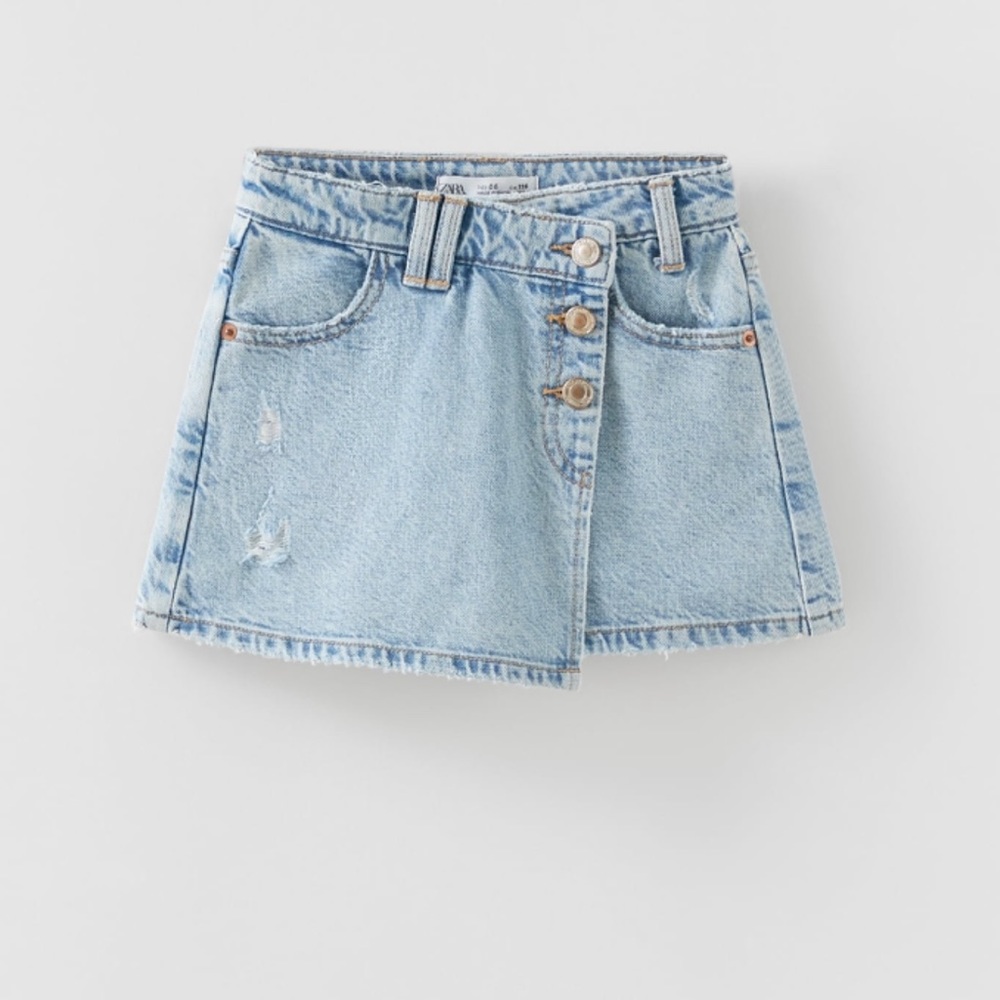 Light wash jean skort